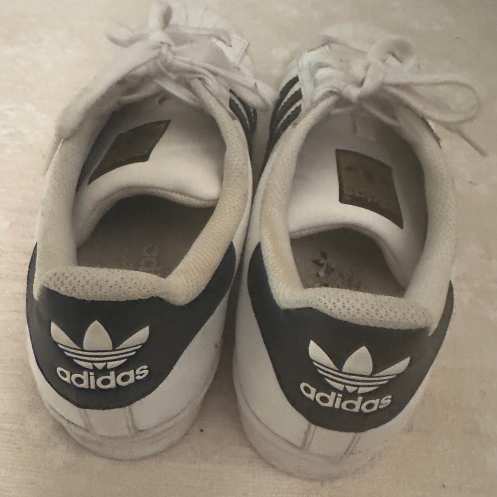 Adidas superstar sneakers. Men’s tagged size 11 but fit me like a 10.5